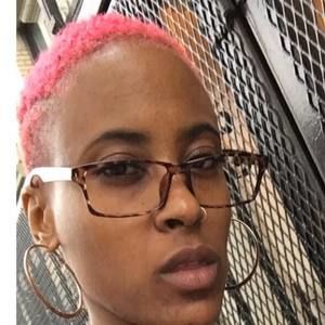 Meet your Posher, Lala